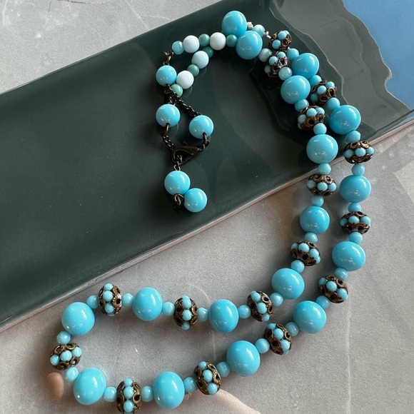 Vintage blue beaded necklace - Picture 6 of 6